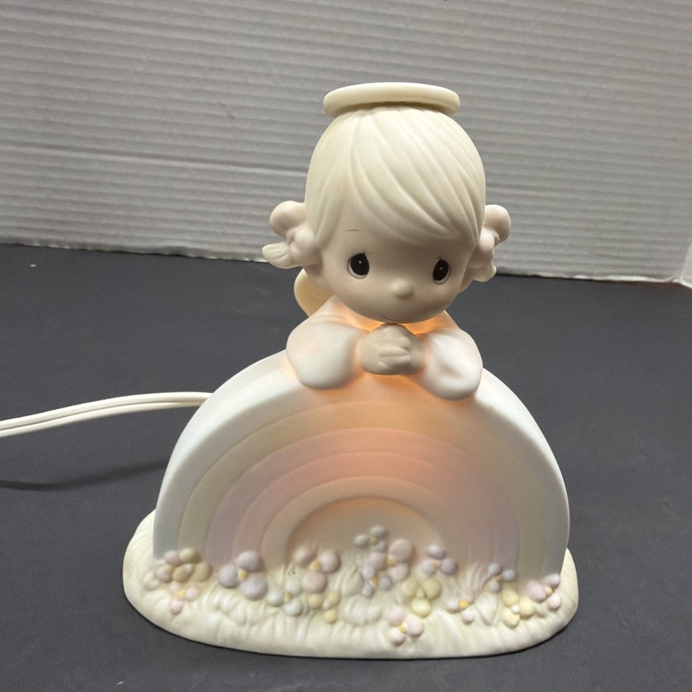 1985 Precious Moments God Bless You with Rainbows Night Light #16020
